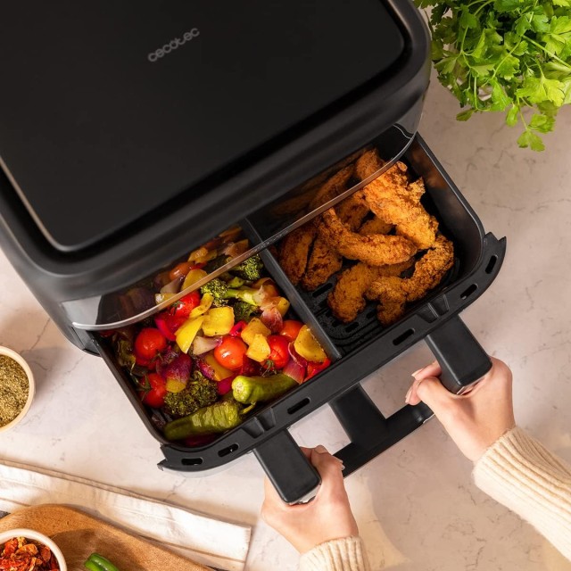 Διπλή Φριτέζα Αέρος - Airfryer 9L με Ψηφιακό Πίνακα και Διαχωριστικό Καλάθι 2850W CEC-100149 Cecotec