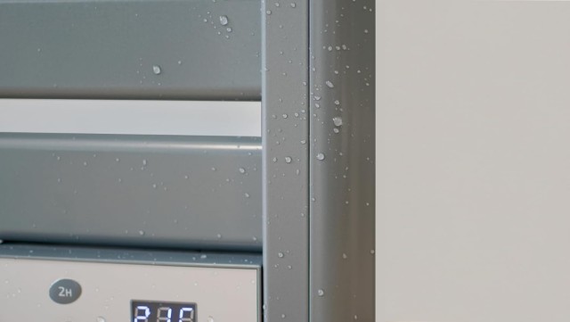 Ηλεκτρική Πετσετοκρεμάστρα Μπάνιου C500 450 W Ανθρακί V0292 EVVO
