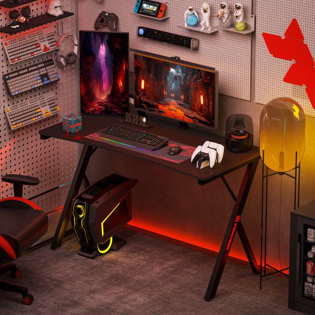 HOMCOM  Γραφείο Gaming με Ρυθμιζόμενα LED RGB Φώτα και Πόδια σε Σχήμα Κ, από Ξύλο και Ατσάλι, 120x60x75 εκ., Μαύρο  836-583V00BK