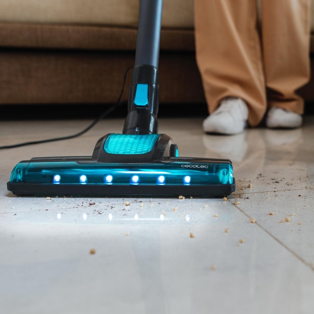 CECOTEC  Σκούπα Conga 700 PowerHead με Καλώδιο - Ισχύς 615W, Αναρρόφηση 18 kPa, Δοχείο 500ml, Μηχανοκίνητη Βούρτσα  CEC-08574