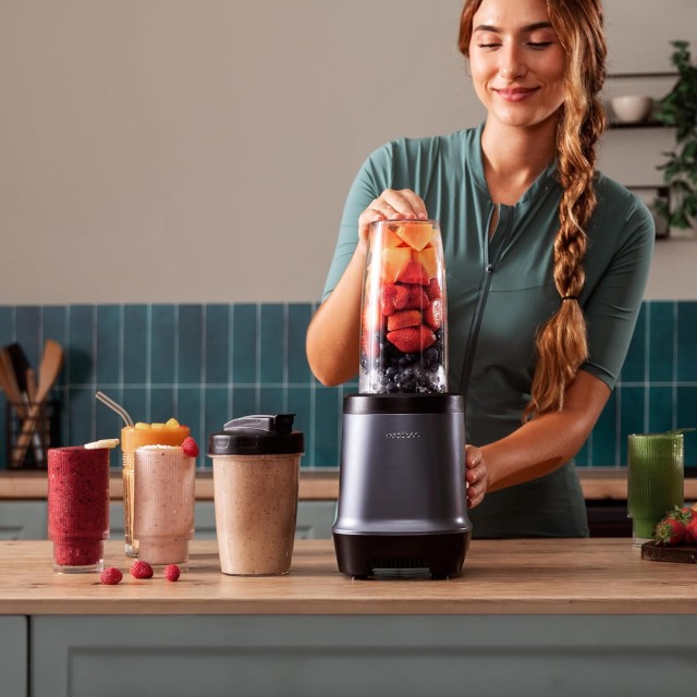 Μπλέντερ για Smoothies 1000W με Λεπίδες Τιτανίου & 2 Ποτήρια Γκρι Σκούρο CEC-03908 Cecotec
