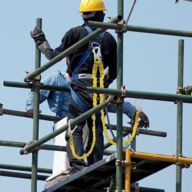 VEVOR Ζώνη Ασφαλείας 38mm με 2 Άγκιστρα 1.83m Κίτρινη  AQGSSGYSSXWH2HFJGV0