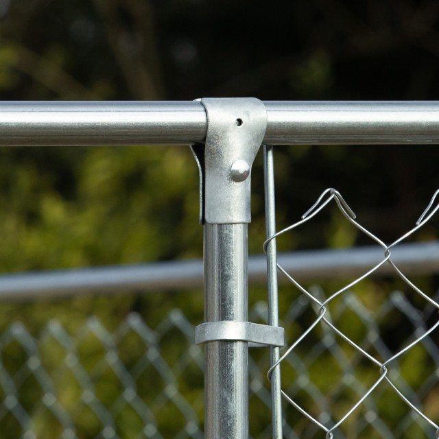 PawHut Metal Dog Kennel με υφασμάτινο κουβούκλιο Oxford και πόρτα κλειδώματος, 400x230x232 cm D02-049V03SR
