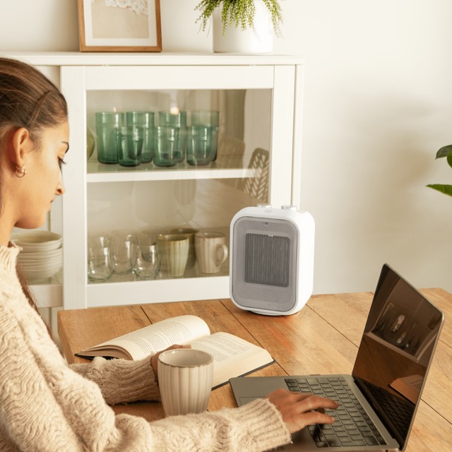 CECOTEC  Θερμαντικό ReadyWarm 1500 Max Κεραμικό Περιστρεφόμενο Λευκό με 1500 W, Ρυθμιζόμενο Θερμοστάτη και 3 Λειτουργίες  CEC-08271