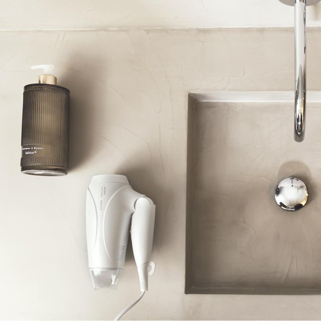 CECOTEC  Bamba IoniCare TravelWhite: Επαγγελματικό Σεσουάρ Ταξιδιού 2400W, Ισχυρή Ροή Αέρα, 2 Ταχύτητες & 2 Θερμοκρασίες (Λευκό)  CEC-04743