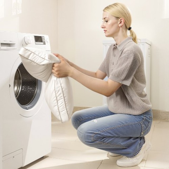 VEVOR Δύο Μαξιλάρια Ξενοδοχειακής Ποιότητας King Size με 90% Πουπου... VEVOR Δύο Μαξιλάρια Ξενοδοχειακής Ποιότητας King Size με 90% Πουπου...