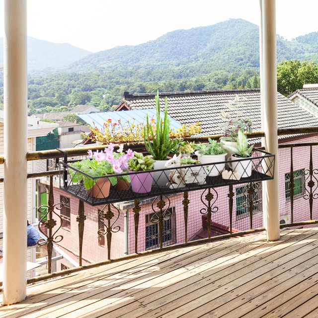 Outsunny Outsunny Outdoor Planter Stand με γάντζους για κιγκλίδωμα μπαλκονιού Μεταλλικό, 100x31x12cm, Μαύρο 845-600V01