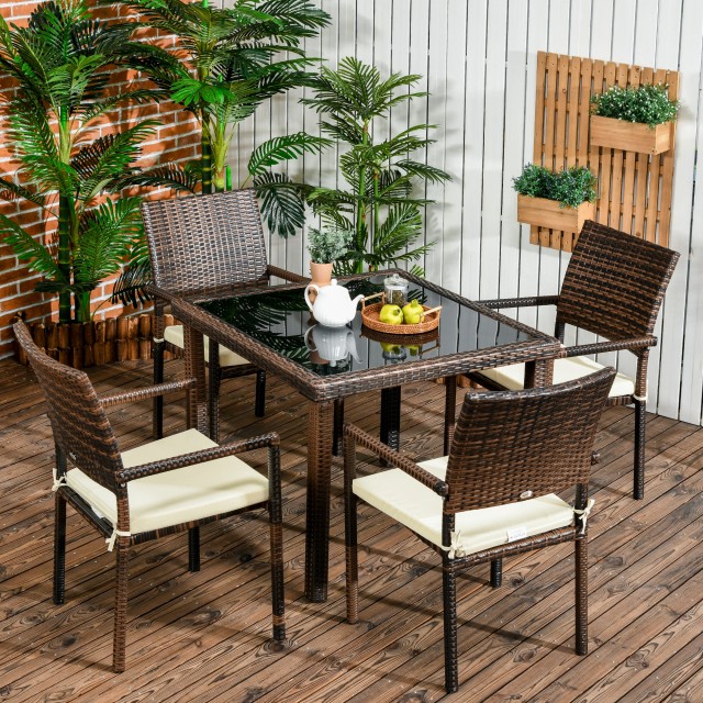 Outsunny 5 τεμαχίων PE Rattan σετ τραπεζαρίας εξωτερικού χώρου, γυάλινο τραπέζι κήπου και 4 καρέκλες με μαξιλάρια, καφέ 861-062V00MB